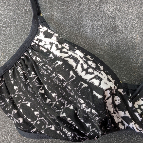Badgley Mischka Padded Underwire Bikini Top - Picture 2 of 14